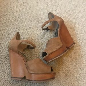 Sam Edelman Tan Suede Platform Wedges (size 6)